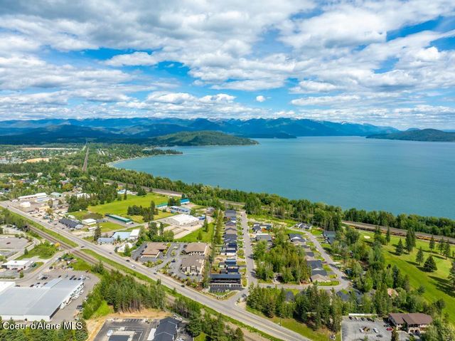 50 Carnelian AVE, UNIT 102, Ponderay, ID 83852