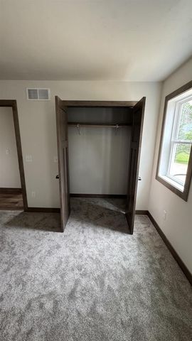 709 ROBIN STREET, New London, WI 54961