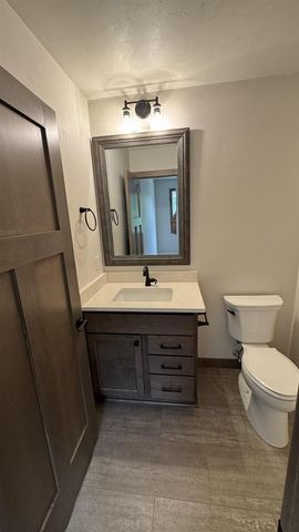 709 ROBIN STREET, New London, WI 54961