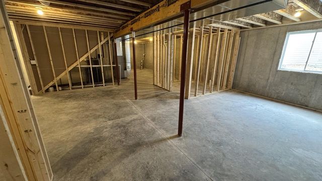 709 ROBIN STREET, New London, WI 54961