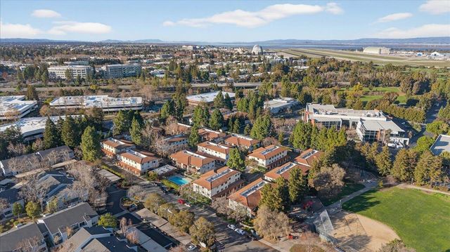 449 Costa Mesa Terrace C, Sunnyvale, CA 94085