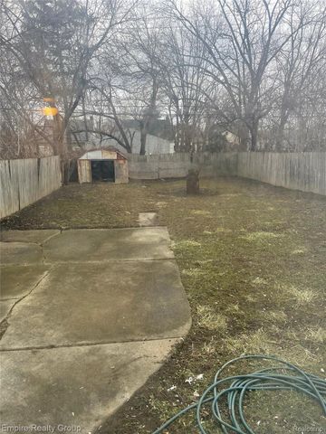 6111 Faust Avenue, Detroit, MI 48228