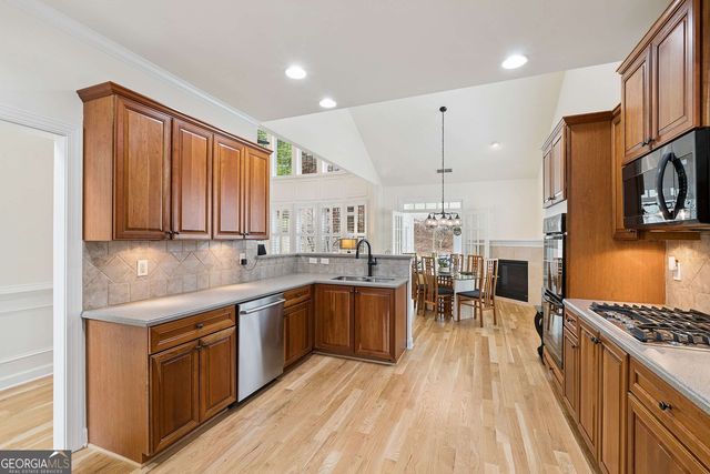 5403 Landsdowne Court, Cumming, GA 30041