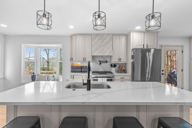 156 Arbery Drive NW, Huntsville, AL 35806