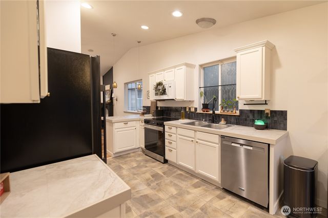 1524 E 200th Street Ct, Spanaway, WA 98387