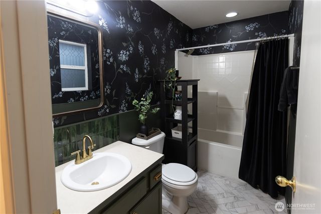 1524 E 200th Street Ct, Spanaway, WA 98387