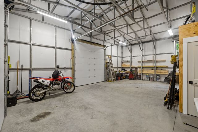 1343 Chalk Hollow Ln, Waverly, TN 37185