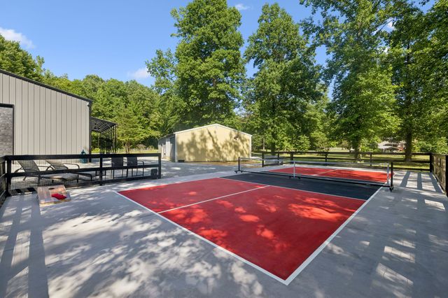 1343 Chalk Hollow Ln, Waverly, TN 37185