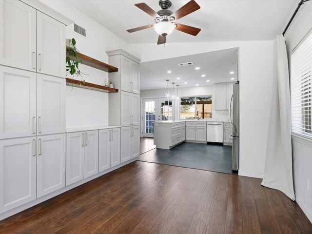 2011 Clearfield Circle, Richardson, TX 75081