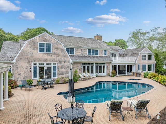 359 Baxter Neck Road, Marstons Mills, MA 02648