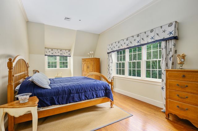 359 Baxter Neck Road, Marstons Mills, MA 02648