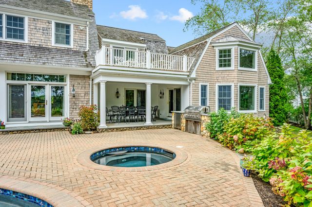 359 Baxter Neck Road, Marstons Mills, MA 02648