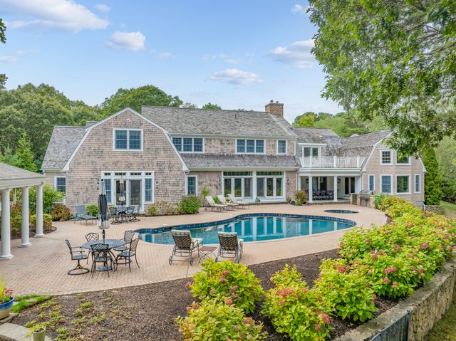359 Baxter Neck Road, Marstons Mills, MA 02648