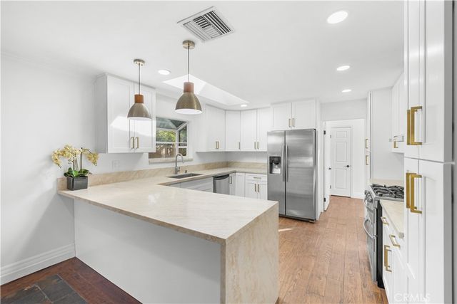 26096 Adamor Road, Calabasas, CA 91302