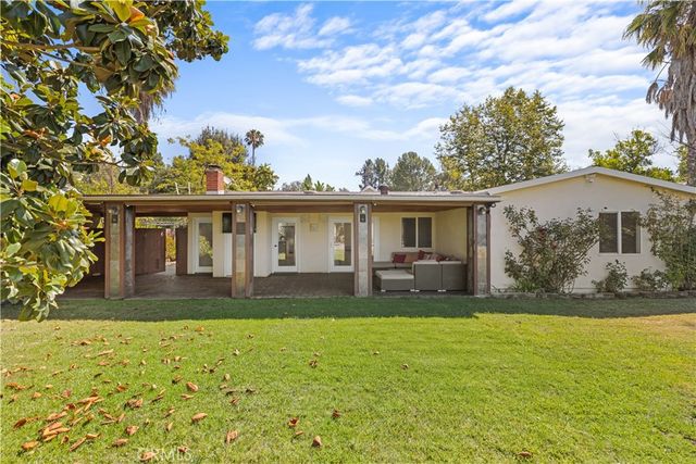 26096 Adamor Road, Calabasas, CA 91302