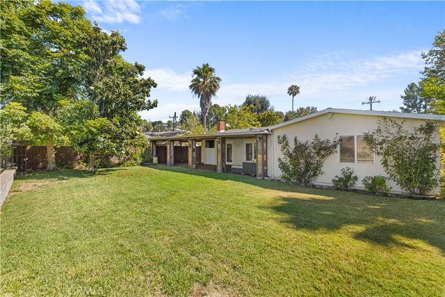 26096 Adamor Road, Calabasas, CA 91302