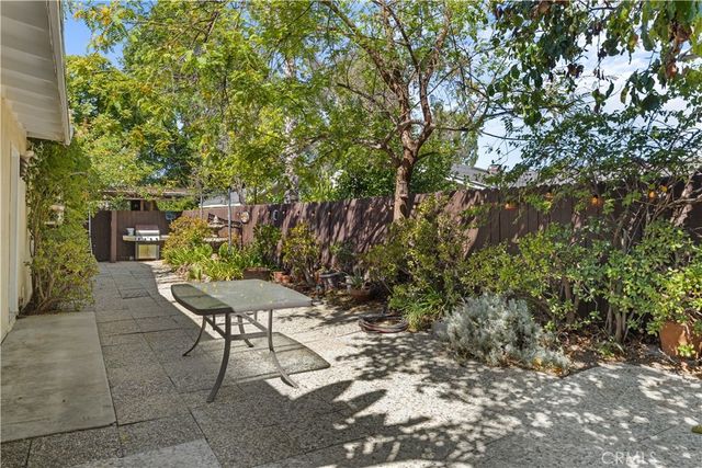 26096 Adamor Road, Calabasas, CA 91302