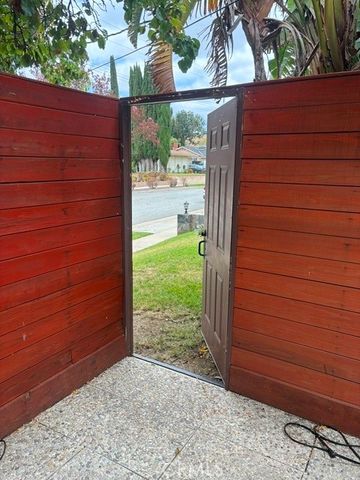 26096 Adamor Road, Calabasas, CA 91302