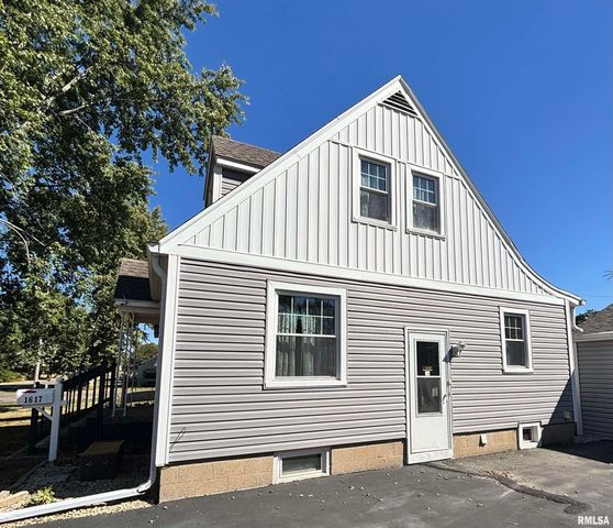 1617 INDIANA Drive, Galesburg, IL 61401