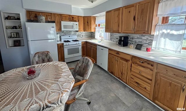 1617 INDIANA Drive, Galesburg, IL 61401