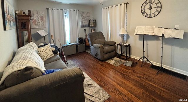 1617 INDIANA Drive, Galesburg, IL 61401