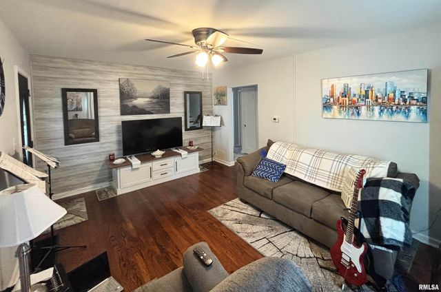 1617 INDIANA Drive, Galesburg, IL 61401