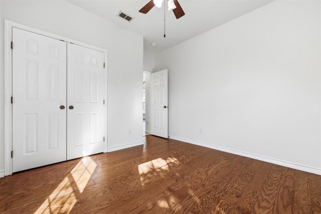 365 Rose Mayer LOOP, La Grange, TX 78945