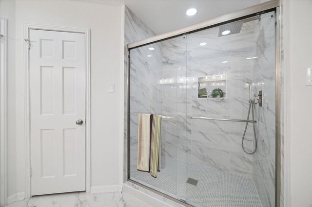 2502 Riverlawn Drive, Houston, TX 77339