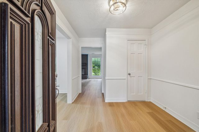 2502 Riverlawn Drive, Houston, TX 77339