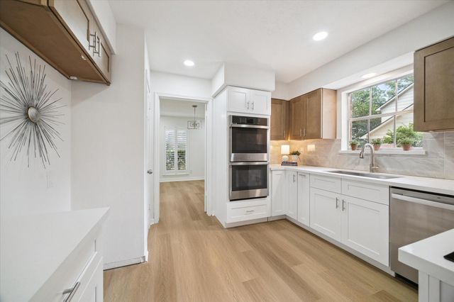 2502 Riverlawn Drive, Houston, TX 77339