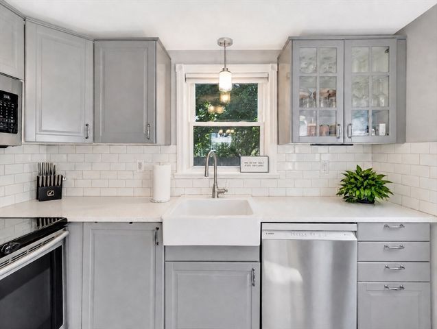 122 Moncrief, Rockland, MA 02370