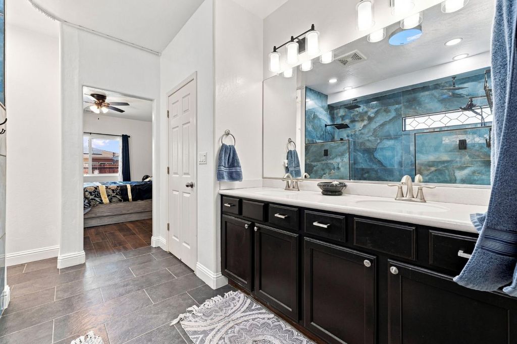 Image 21 of property listing at 537 S Fordham Avenue, Fresno, CA 93727