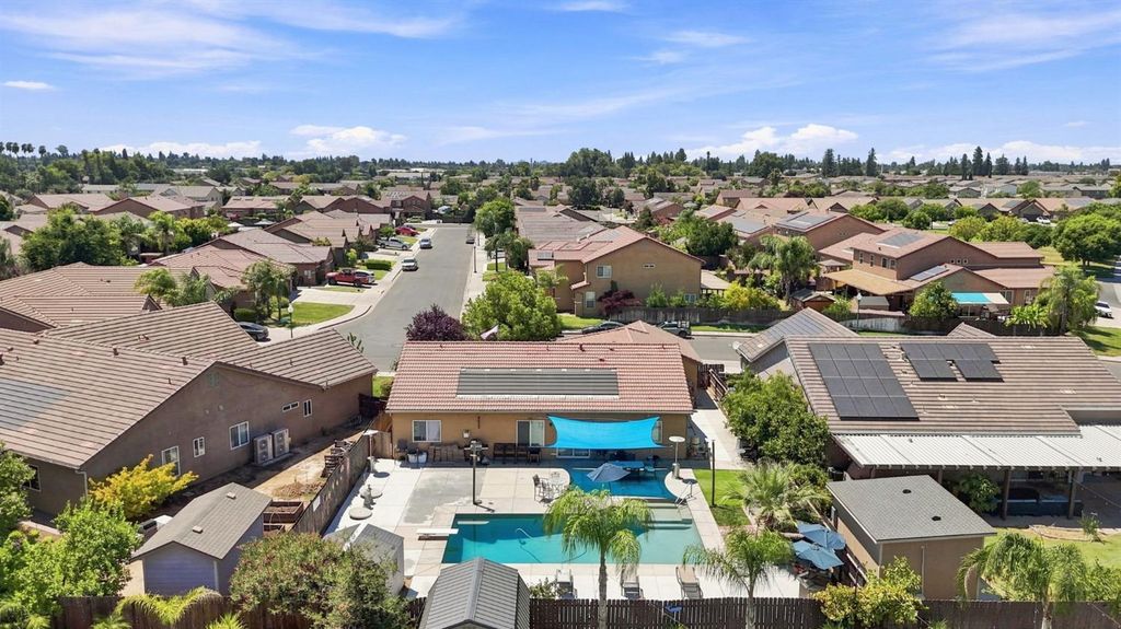 Image 36 of property listing at 537 S Fordham Avenue, Fresno, CA 93727