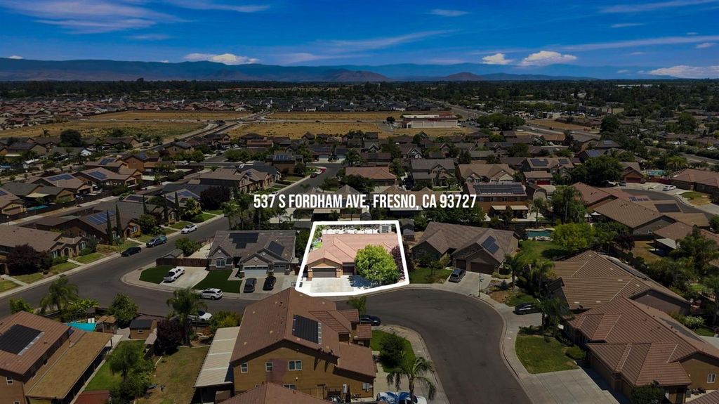 Image 38 of property listing at 537 S Fordham Avenue, Fresno, CA 93727