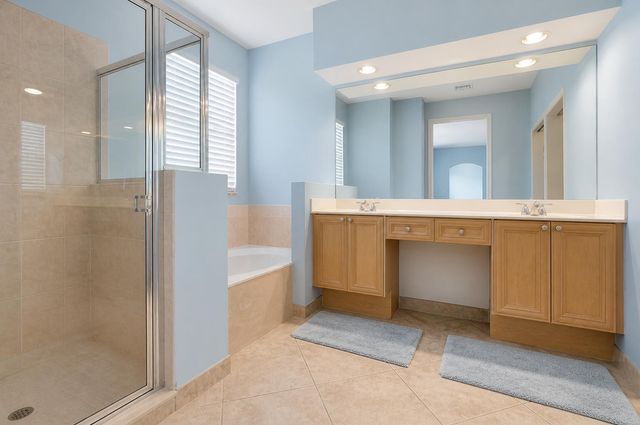 3945 Torres Circle, West Palm Beach, FL 33409