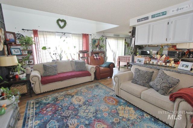 2115&2117 Pleasanton St, Caldwell, ID 83605
