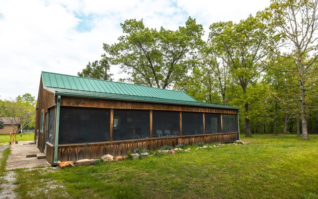 20623 W Ashley Creek Road, Raymondville, MO 65555