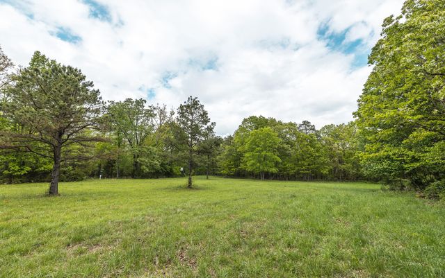 20623 W Ashley Creek Road, Raymondville, MO 65555