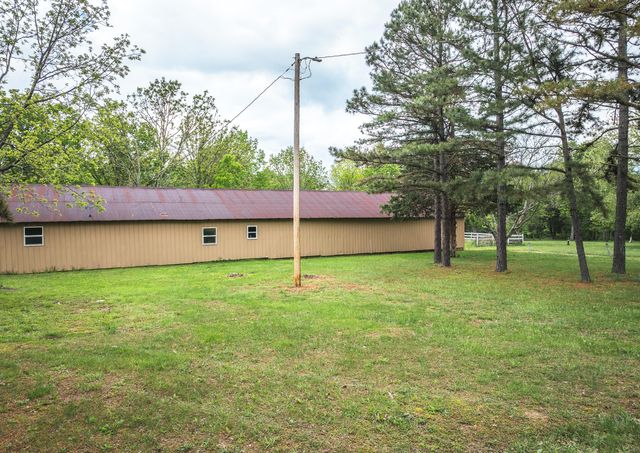 20623 W Ashley Creek Road, Raymondville, MO 65555