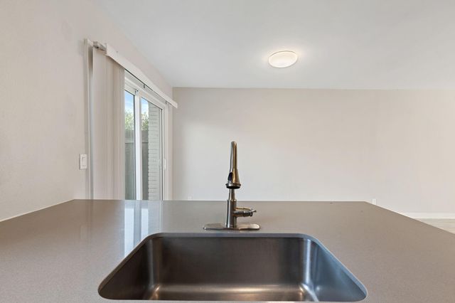 5005 Manor Road 123, Austin, TX 78723