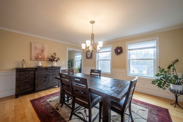 23 Valleyview Drive, Merrimack, NH 03054