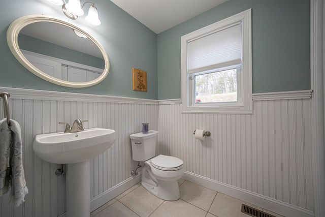 23 Valleyview Drive, Merrimack, NH 03054