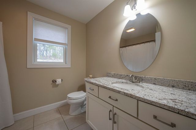 23 Valleyview Drive, Merrimack, NH 03054