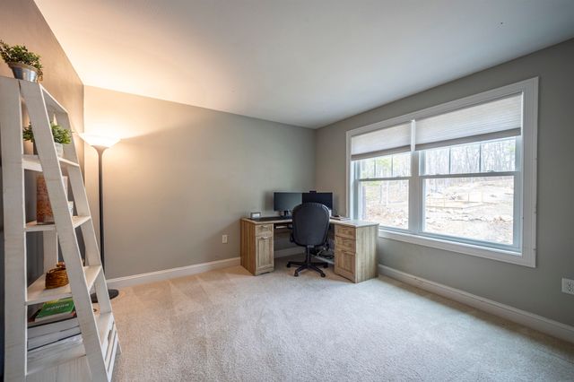 23 Valleyview Drive, Merrimack, NH 03054