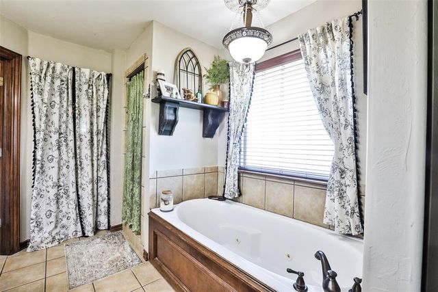 13912 Teagen Lane, Yukon, OK 73099
