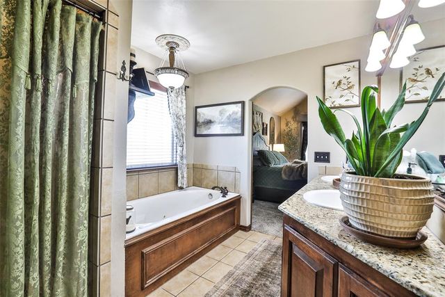 13912 Teagen Lane, Yukon, OK 73099