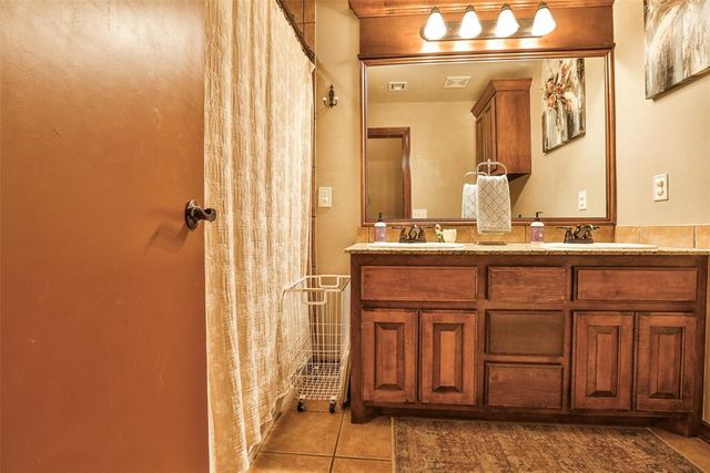 13912 Teagen Lane, Yukon, OK 73099