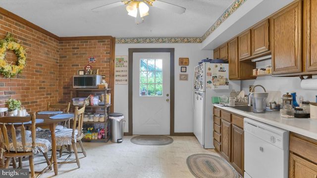 299 BRIDGE ST, Collegeville, PA 19426
