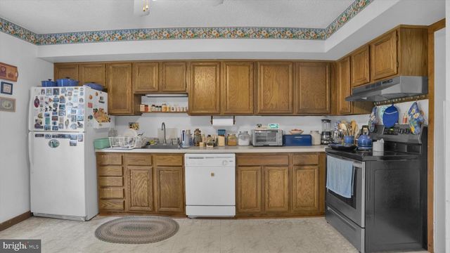 299 BRIDGE ST, Collegeville, PA 19426