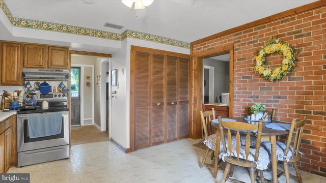 299 BRIDGE ST, Collegeville, PA 19426